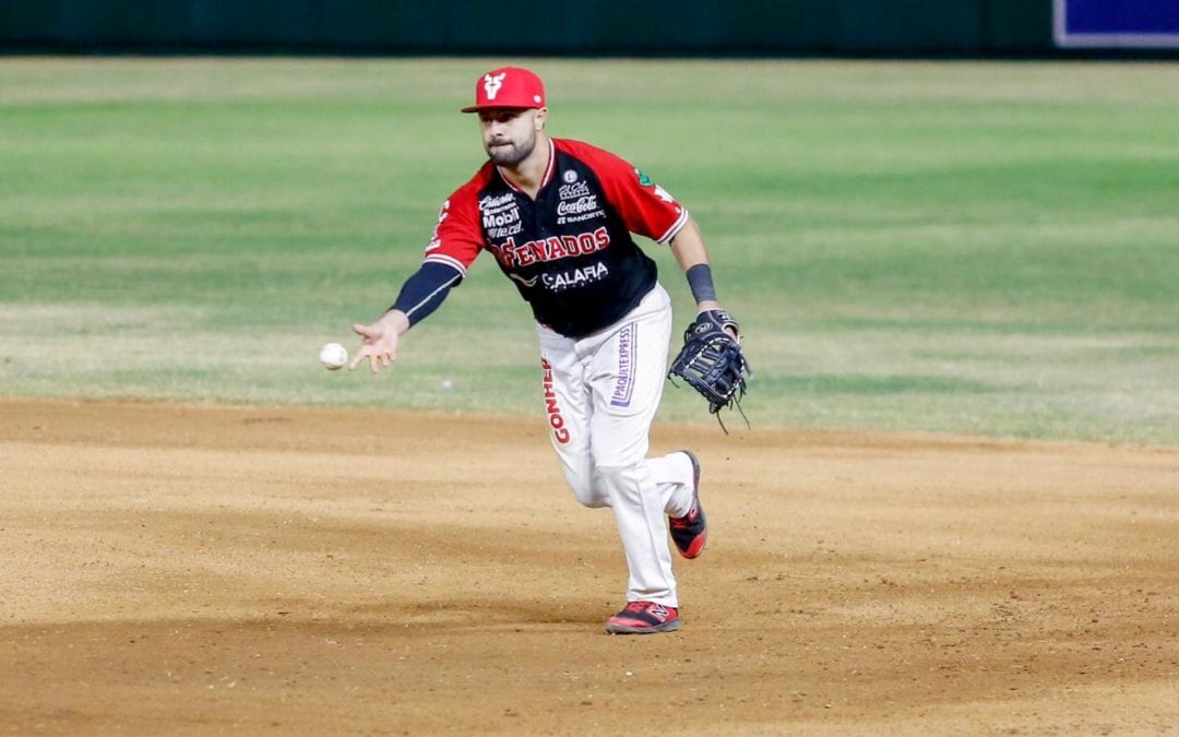 Brian Hernández es guante de oro